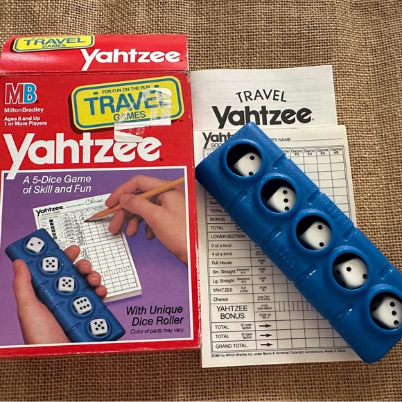 Vintage Travel Yahtzee with unique dice roller MB Milton Bradley Ages 8+ - Picture 15 of 16
